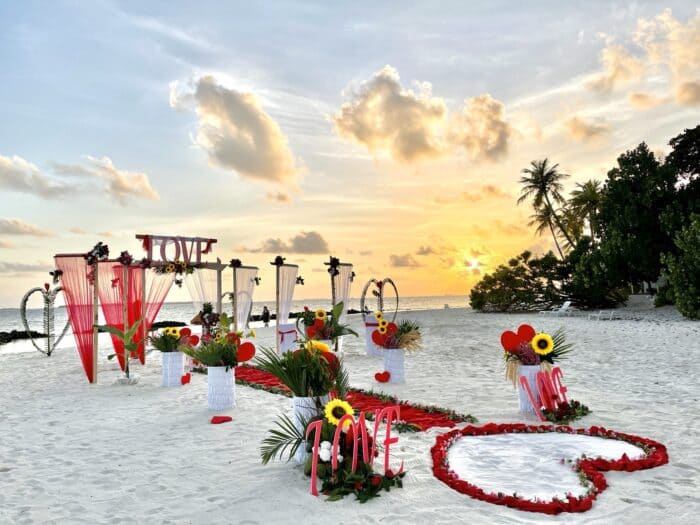 Kết hôn tại Dreamland và đón tuần trăng mật cùng chúng tôi | Weddings Dreamland Maldives