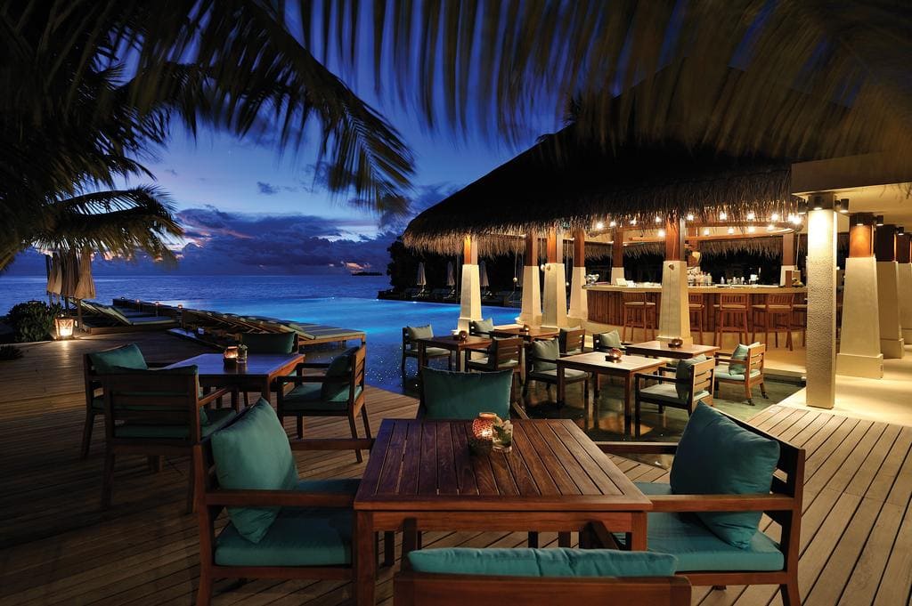 Quầy bar và phòng chờ | Ayada Maldives